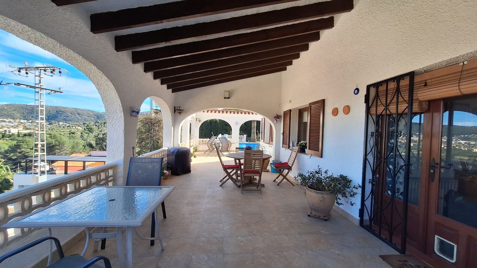 4 bedroom Villa for sale in Orba with pool garage - € 449,950 (Ref: 9583427)