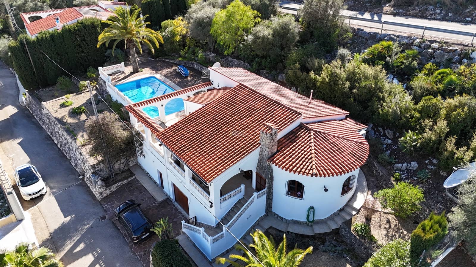 4 bedroom Villa for sale in Orba with pool garage - € 449,950 (Ref: 9583427)