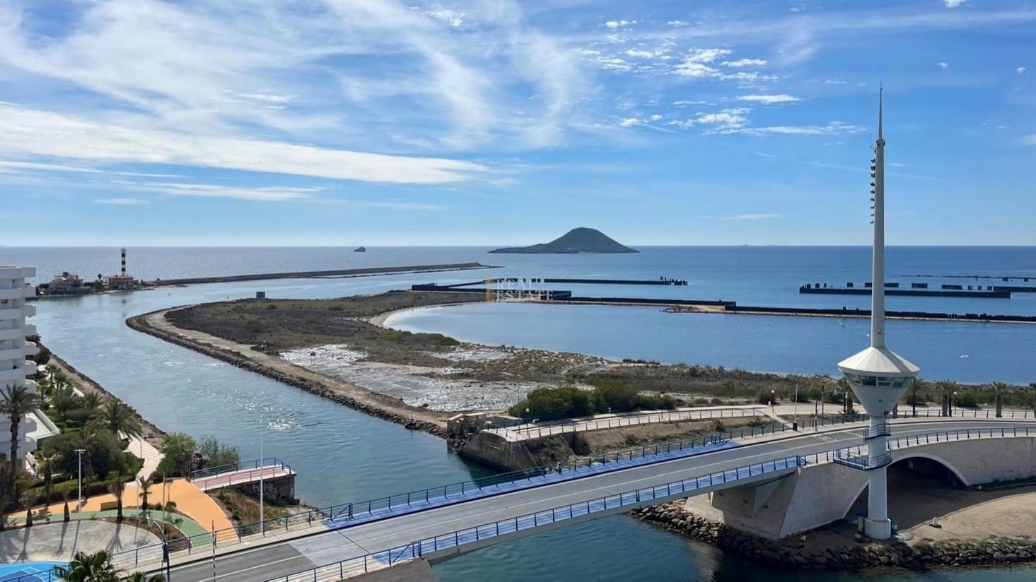 1 quarto Apartamento para venda em La Manga del Mar Menor com piscina garagem - 135 000 € (Ref: 9585058)