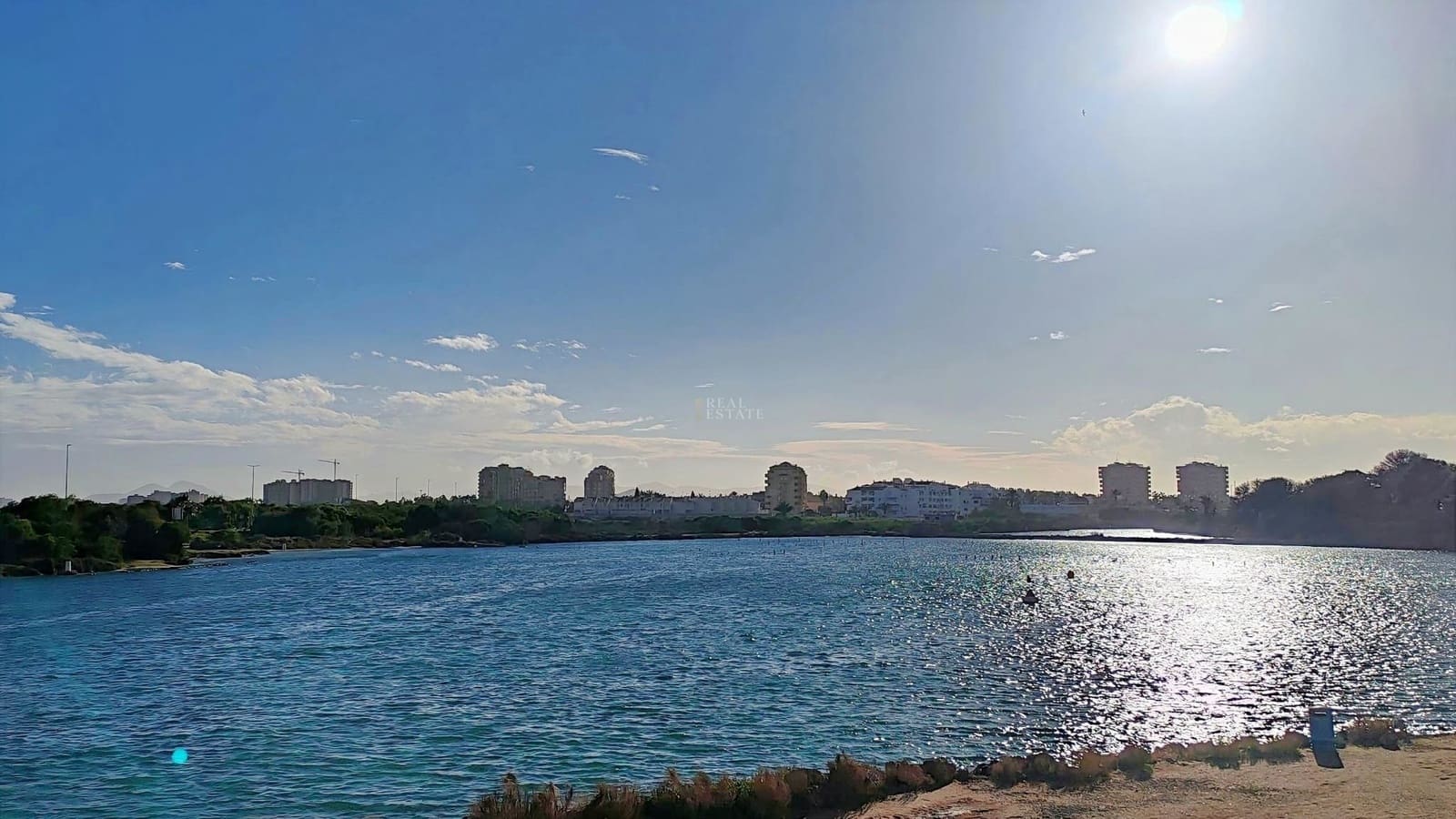 1 quarto Apartamento para venda em La Manga del Mar Menor com piscina garagem - 135 000 € (Ref: 9585058)