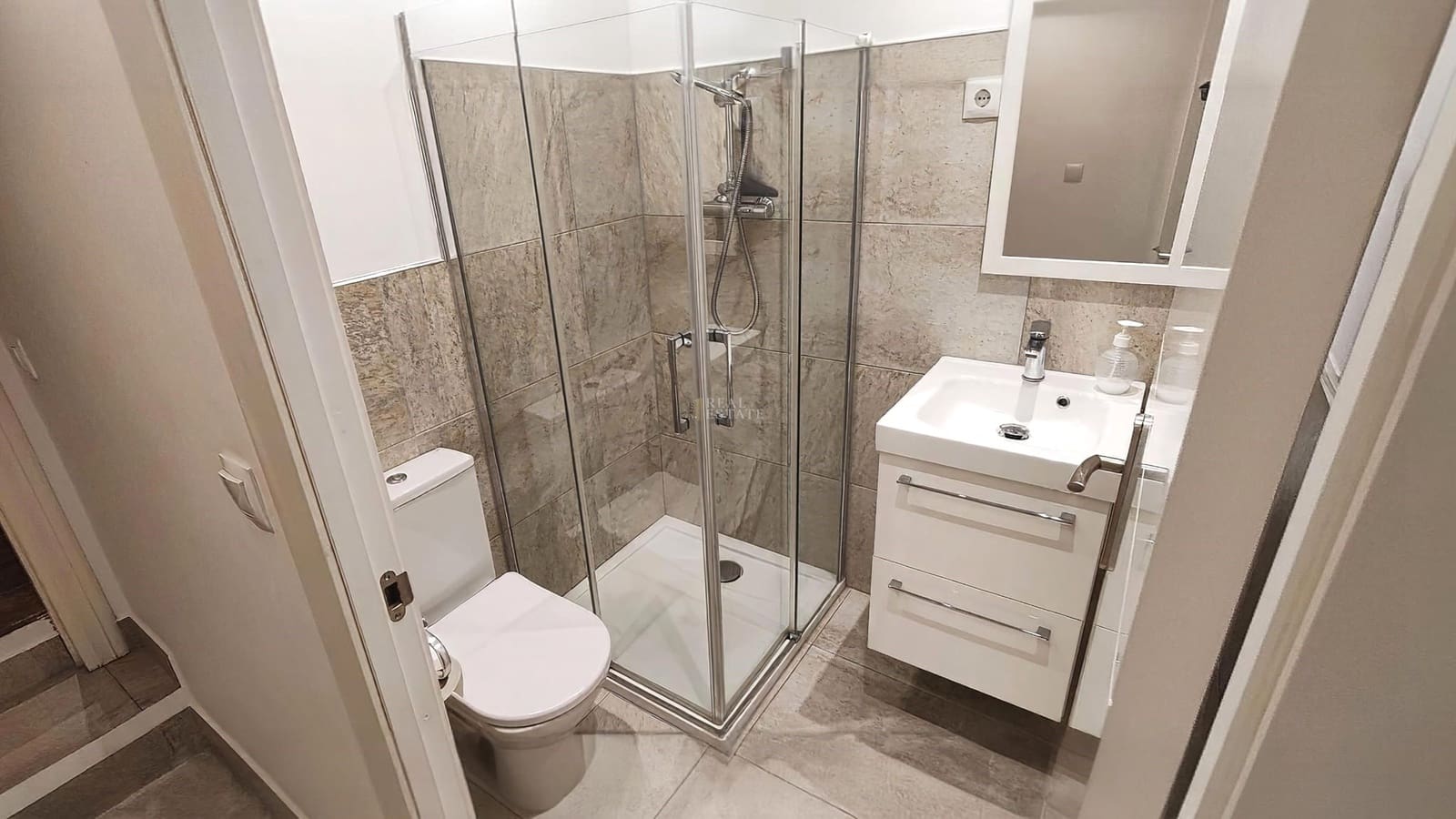 2 chambre Appartement à vendre à La Manga del Mar Menor avec piscine garage - 149 500 € (Ref: 9585206)