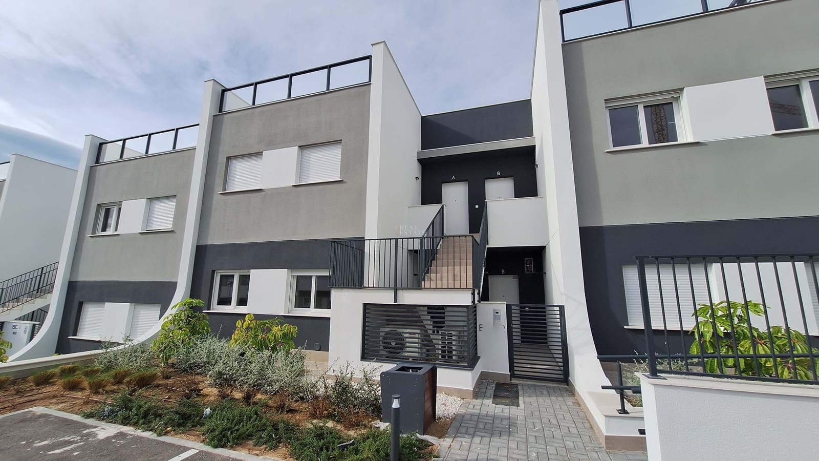 2 bedroom Apartment for sale in Finestrat with pool garage - € 336,000 (Ref: 9590514)