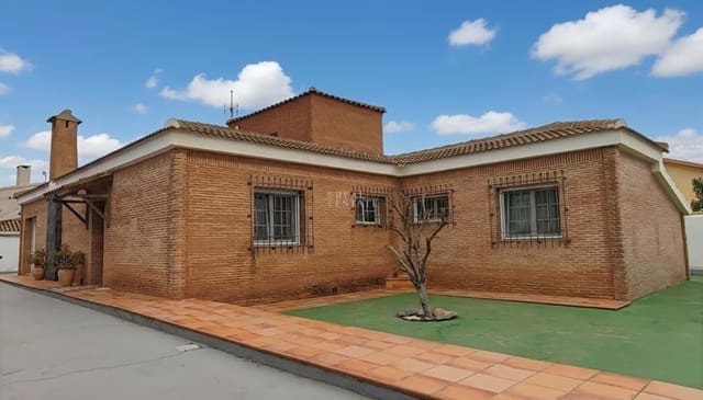 4 quarto Moradia para venda em La Manga del Mar Menor com garagem - 565 000 € (Ref: 9591960)