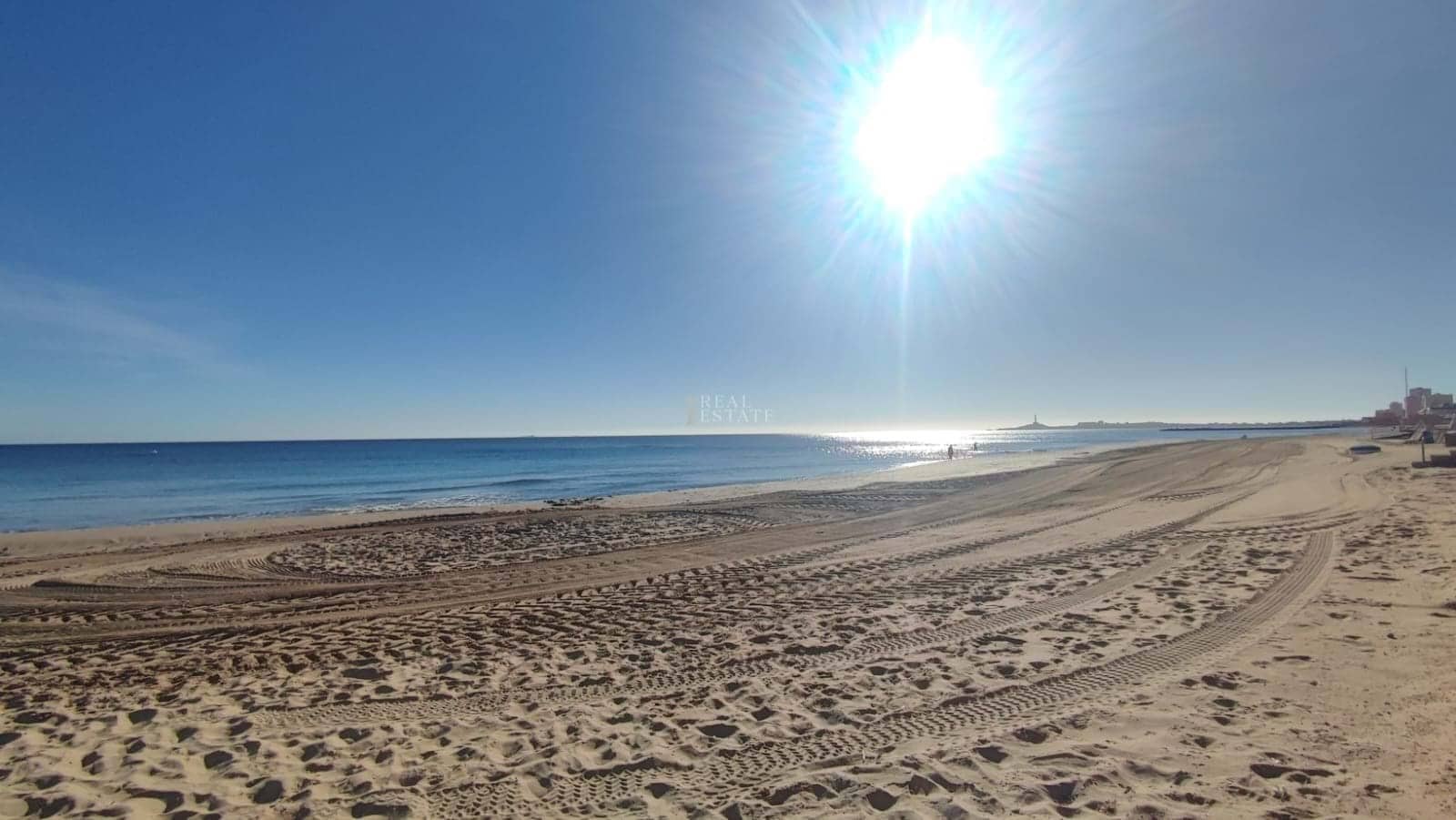 4 quarto Moradia para venda em La Manga del Mar Menor com garagem - 565 000 € (Ref: 9591960)