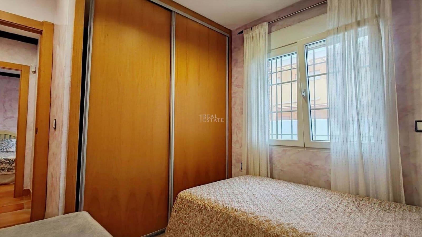 4 quarto Moradia para venda em La Manga del Mar Menor com garagem - 565 000 € (Ref: 9591960)