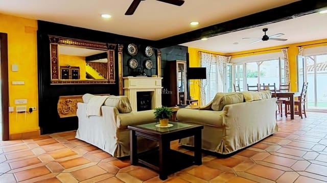 4 quarto Moradia para venda em La Manga del Mar Menor com garagem - 565 000 € (Ref: 9591960)