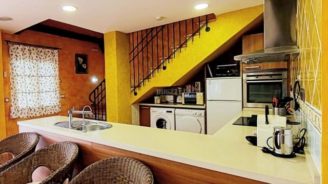 4 quarto Moradia para venda em La Manga del Mar Menor com garagem - 565 000 € (Ref: 9591960)