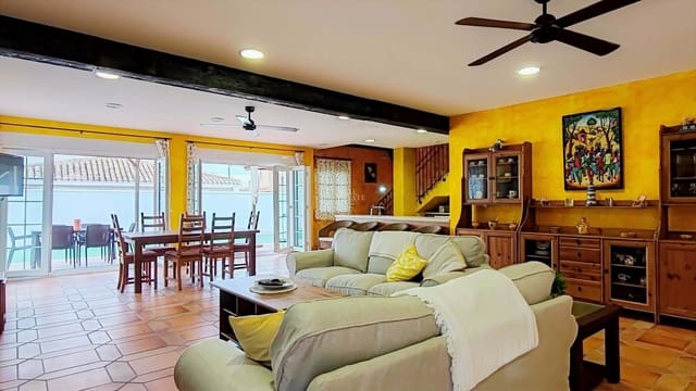 4 quarto Moradia para venda em La Manga del Mar Menor com garagem - 565 000 € (Ref: 9591960)