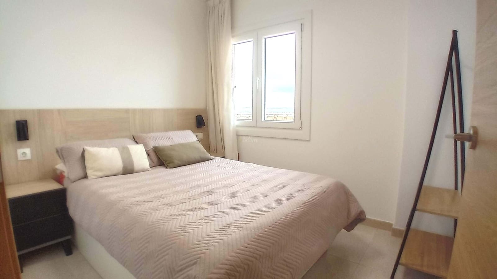 3 slaapkamer Penthouse te koop in Santa Pola met zwembad garage - € 299.000 (Ref: 9592112)
