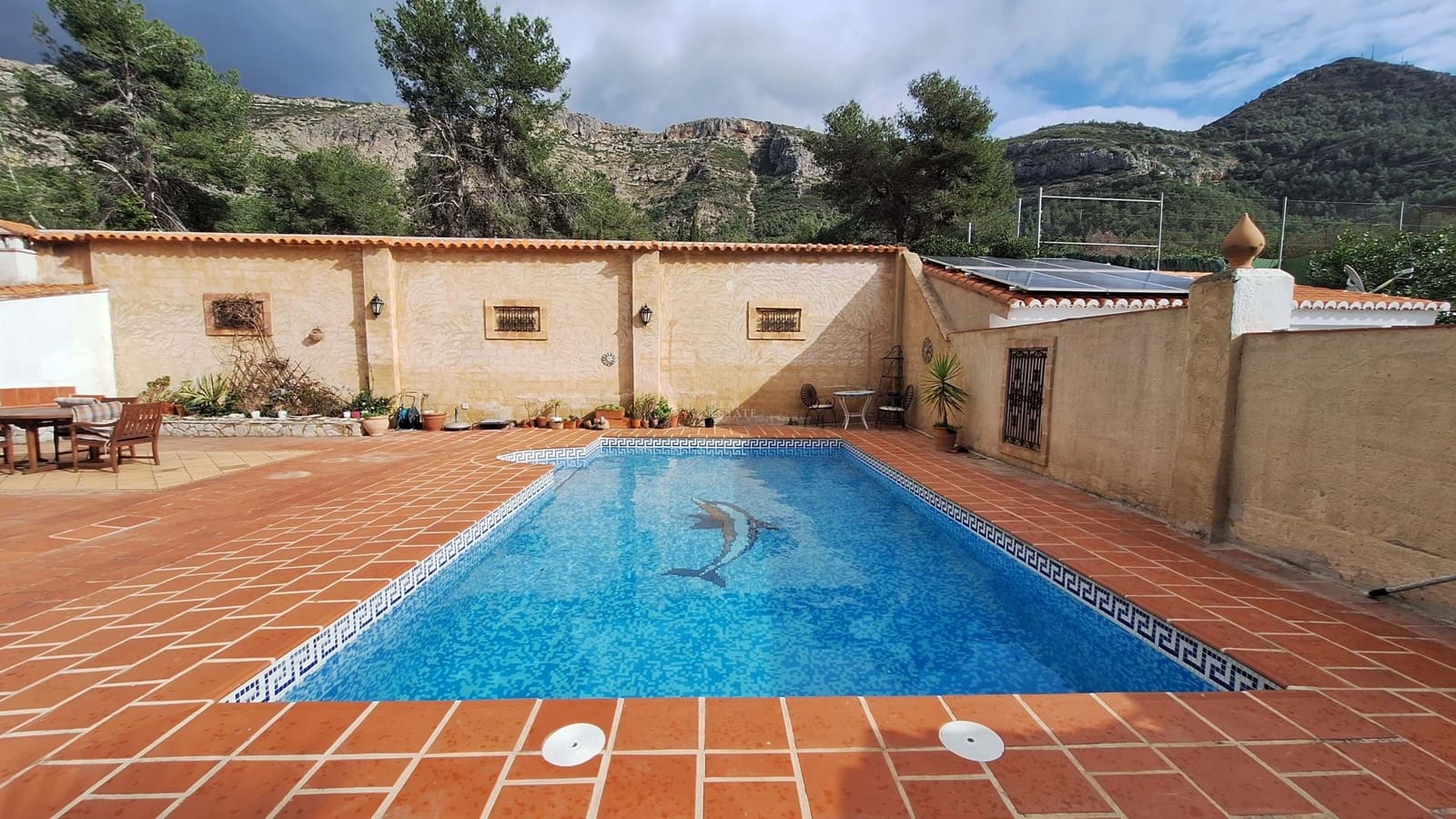 3 makuuhuone Huvila myytävänä paikassa Barx mukana uima-altaan 
autotalli - 345 000 € (Ref: 9598399)