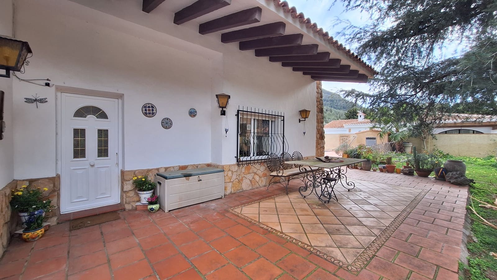 3 makuuhuone Huvila myytävänä paikassa Barx mukana uima-altaan 
autotalli - 345 000 € (Ref: 9598399)