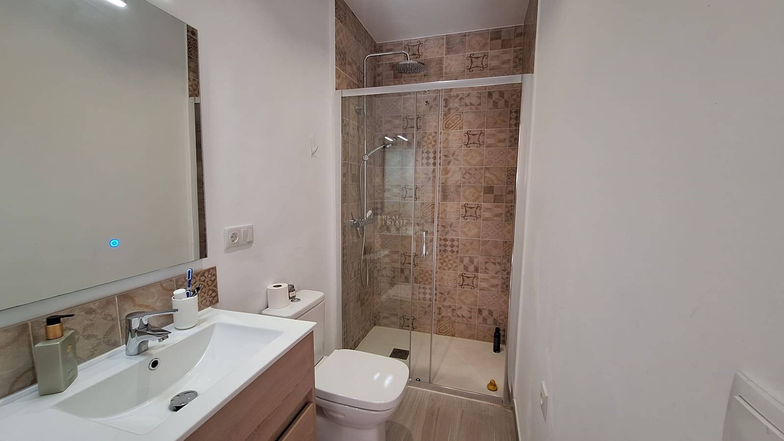 Casa de 3 habitaciones en Orba en venta - 350.000 € (Ref: 9603232)