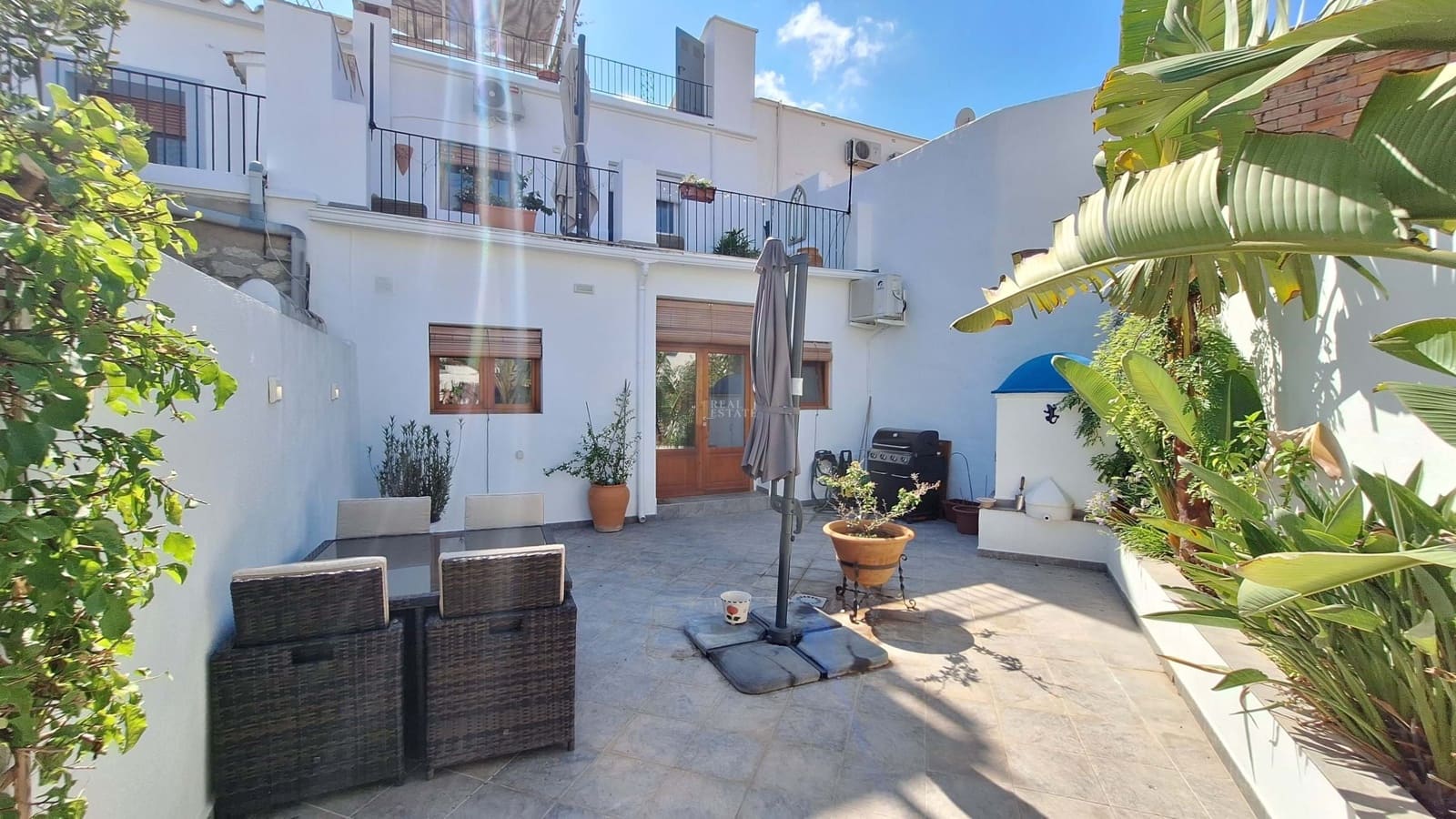 Casa de 3 habitaciones en Orba en venta - 350.000 € (Ref: 9603232)