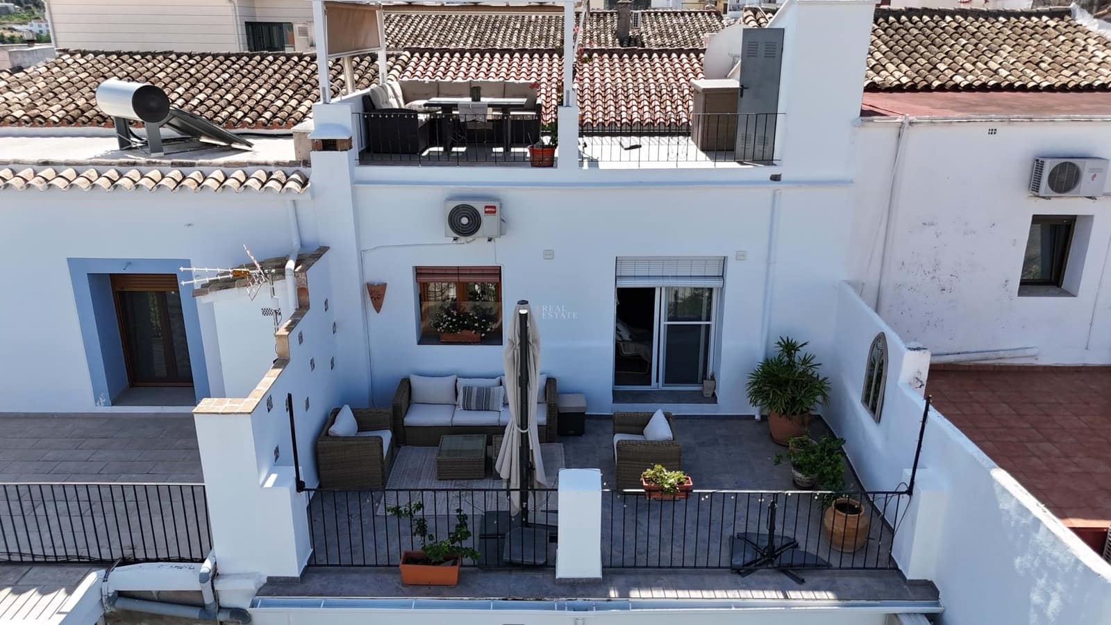 Casa de 3 habitaciones en Orba en venta - 350.000 € (Ref: 9603232)
