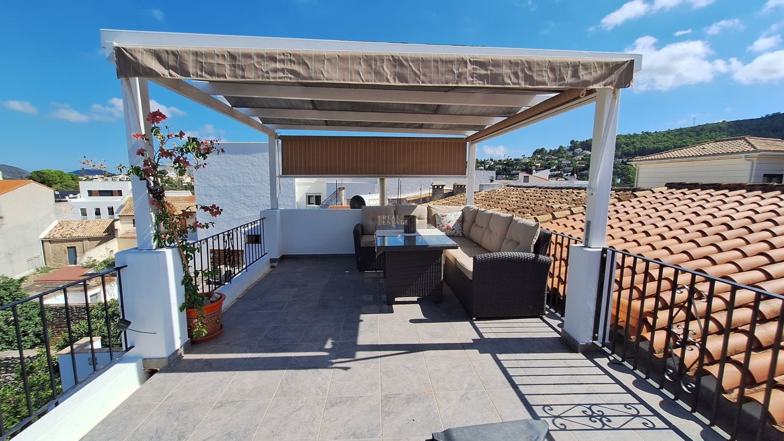 Casa de 3 habitaciones en Orba en venta - 350.000 € (Ref: 9603232)