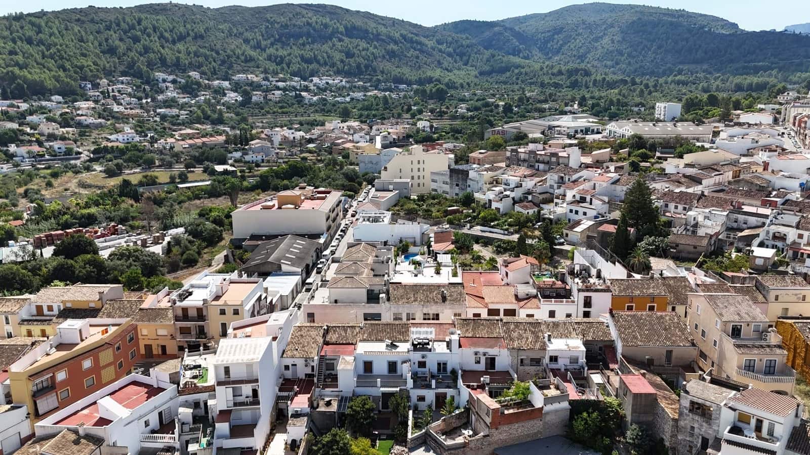 Casa de 3 habitaciones en Orba en venta - 350.000 € (Ref: 9603232)