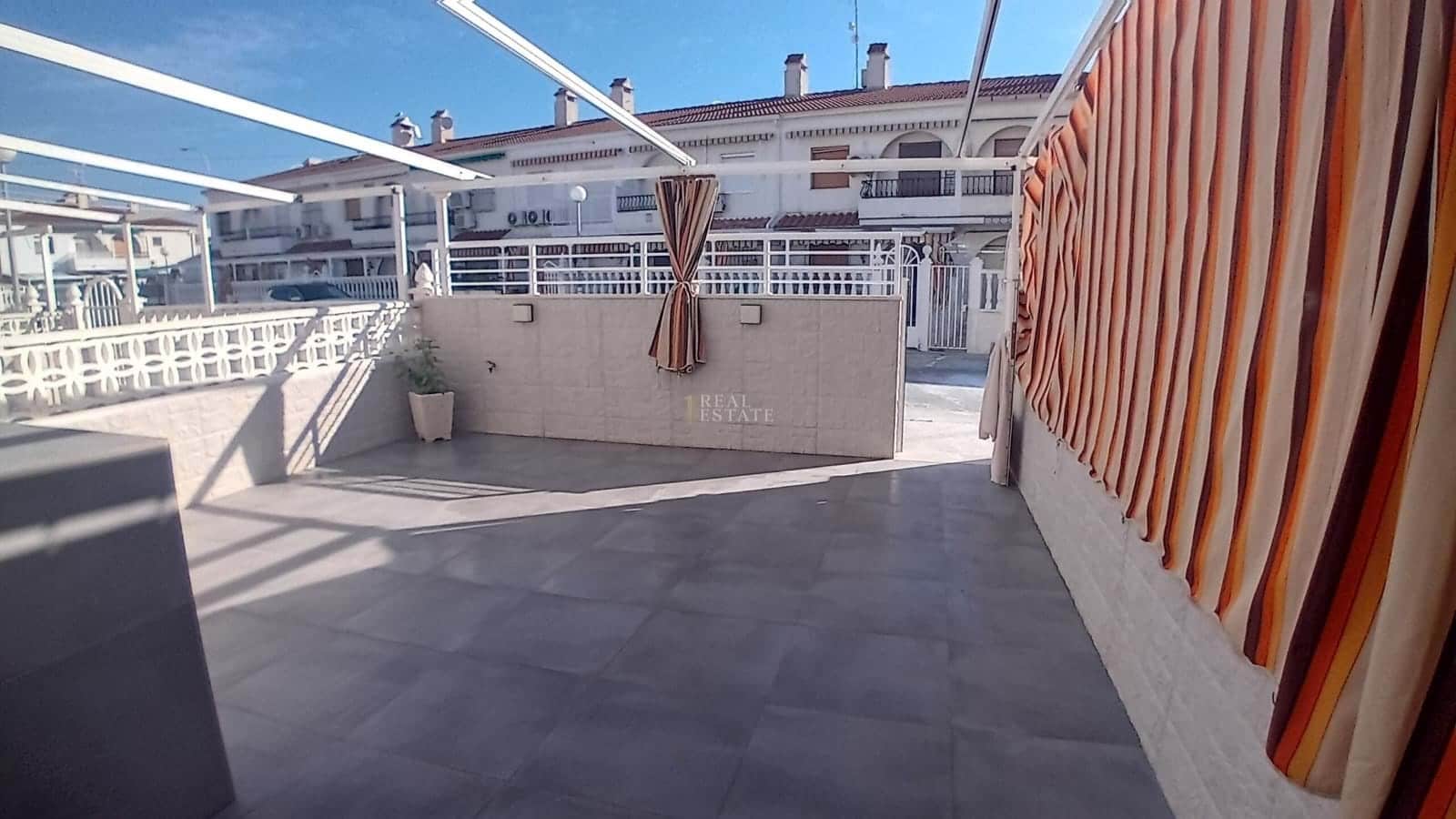 2 bedroom Bungalow for sale in Santa Pola with garage - € 295,000 (Ref: 9603646)