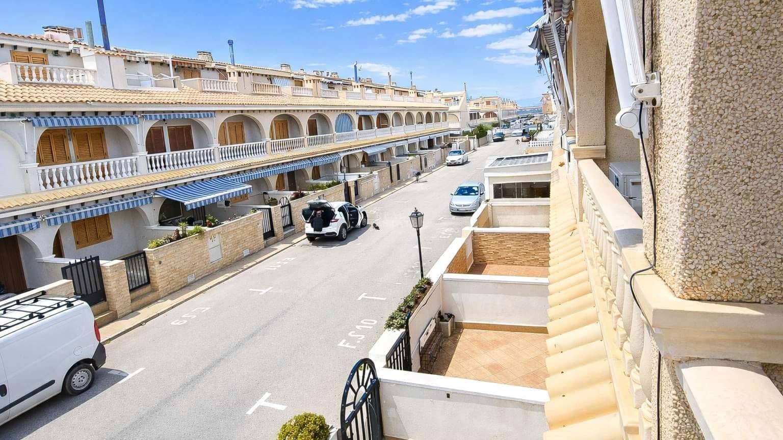 3 chambre Bungalow à vendre à Santa Pola avec garage - 309 500 € (Ref: 9610540)