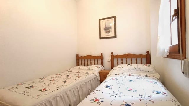 3 makuuhuone Bungalow myytävänä paikassa Santa Pola mukana 
autotalli - 309 500 € (Ref: 9610540)