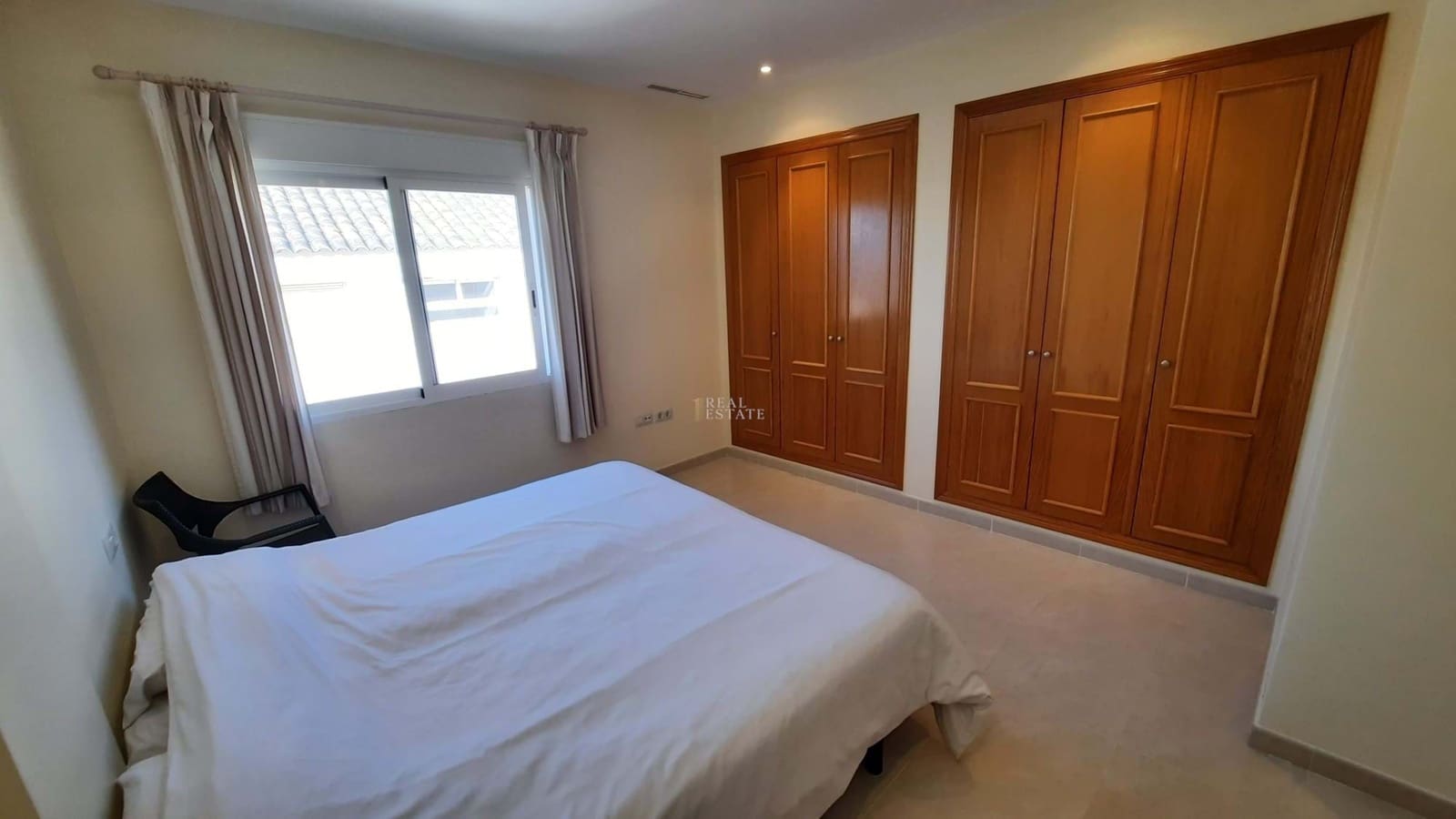 Apartamento de 4 habitaciones en Dénia en venta con piscina garaje - 410.000 € (Ref: 9610653)