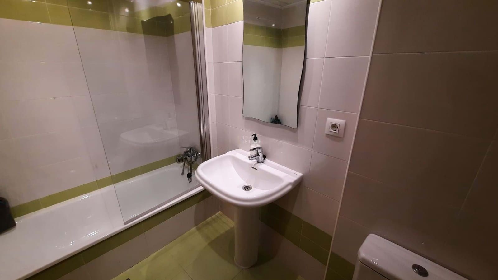 Apartamento de 4 habitaciones en Dénia en venta con piscina garaje - 410.000 € (Ref: 9610653)