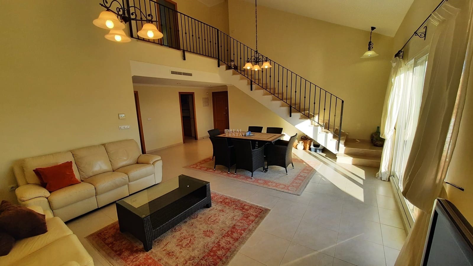 Apartamento de 4 habitaciones en Dénia en venta con piscina garaje - 410.000 € (Ref: 9610653)