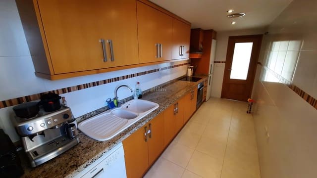 Apartamento de 4 habitaciones en Dénia en venta con piscina garaje - 410.000 € (Ref: 9610653)