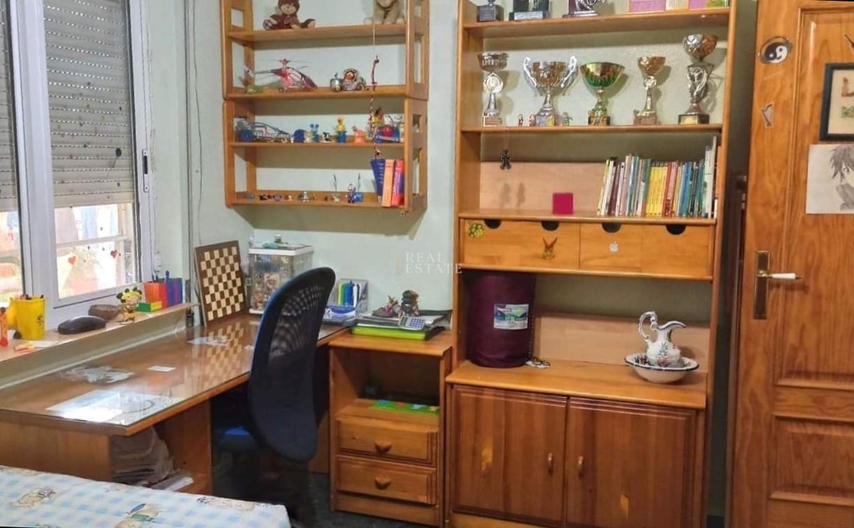 4 soverom Hus til salgs i Beniajan med garasje - € 230 000 (Ref: 9611921)