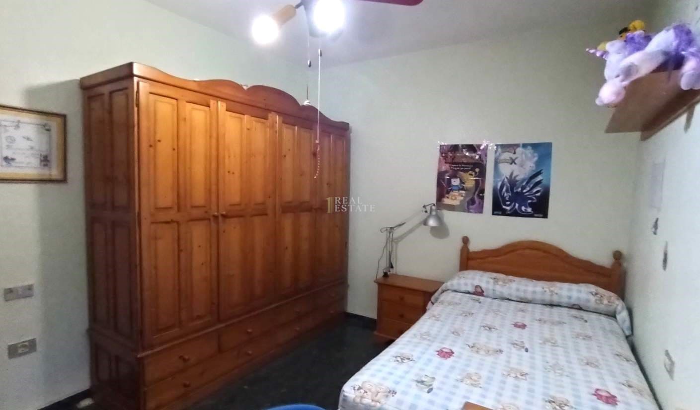 4 soverom Hus til salgs i Beniajan med garasje - € 230 000 (Ref: 9611921)