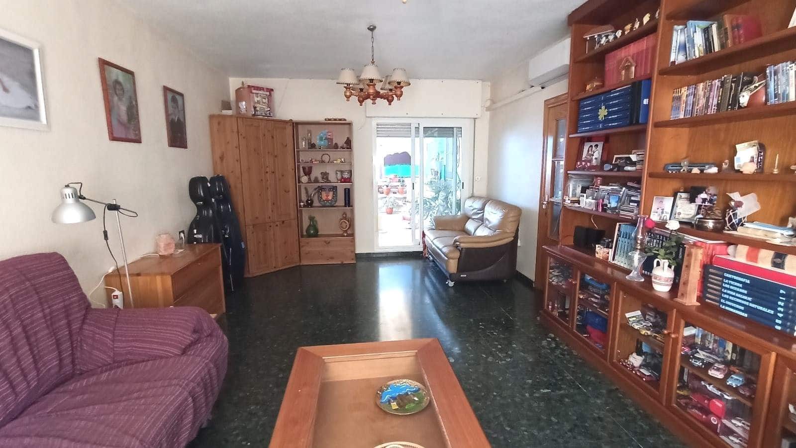 4 soverom Hus til salgs i Beniajan med garasje - € 230 000 (Ref: 9611921)