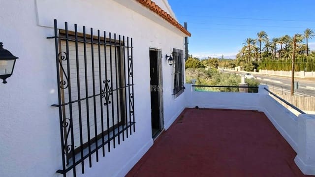 Chalet de 5 habitaciones en Elche / Elx en venta con garaje - 395.000 € (Ref: 9614491)