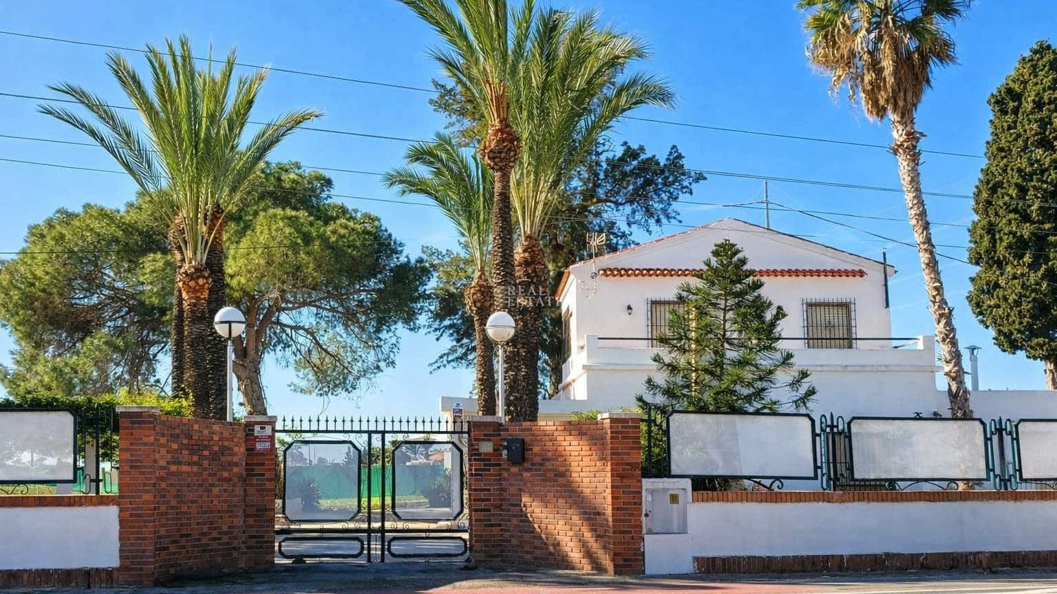 Chalet de 5 habitaciones en Elche / Elx en venta con garaje - 395.000 € (Ref: 9614491)