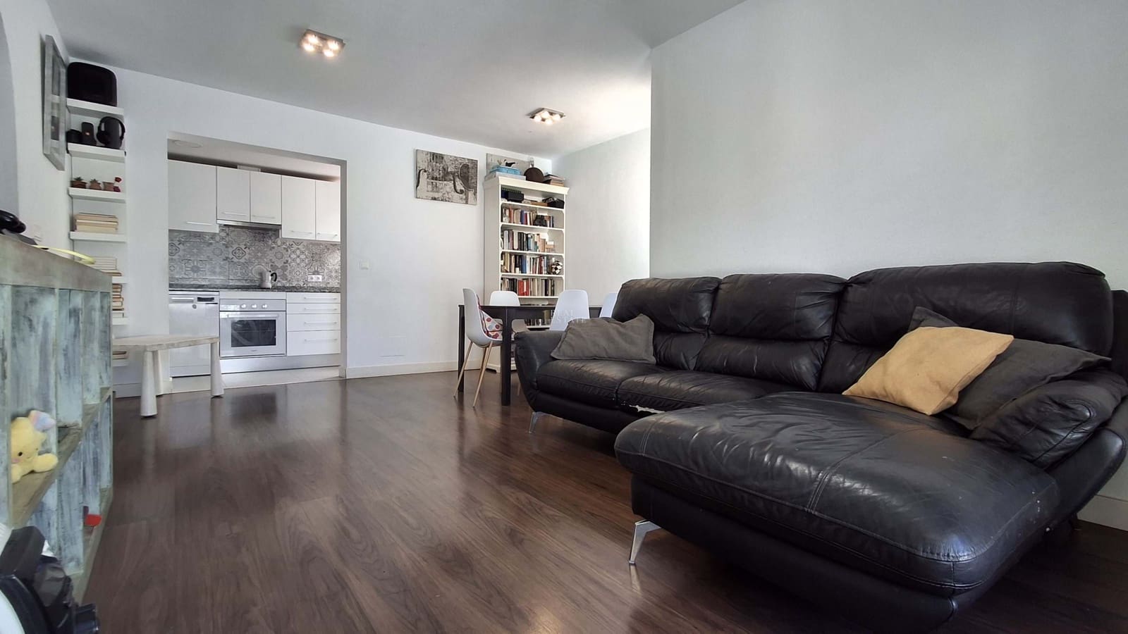 2 makuuhuone Huoneisto myytävänä paikassa Elche / Elx mukana uima-altaan 
autotalli - 280 000 € (Ref: 9618741)