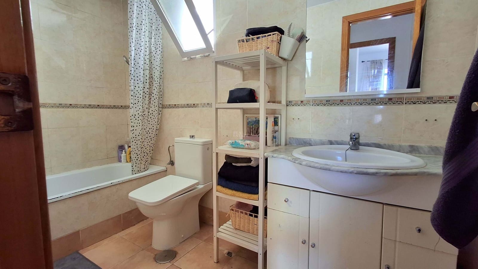 2 makuuhuone Huoneisto myytävänä paikassa Elche / Elx mukana uima-altaan 
autotalli - 280 000 € (Ref: 9618741)