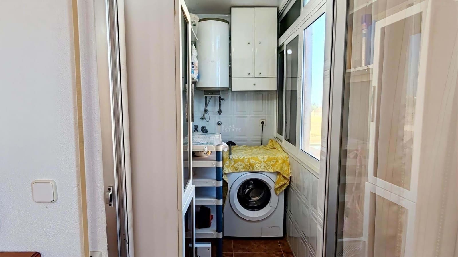 2 soveværelse Lejlighed til salg i La Manga del Mar Menor med garage - € 135.000 (Ref: 9624286)