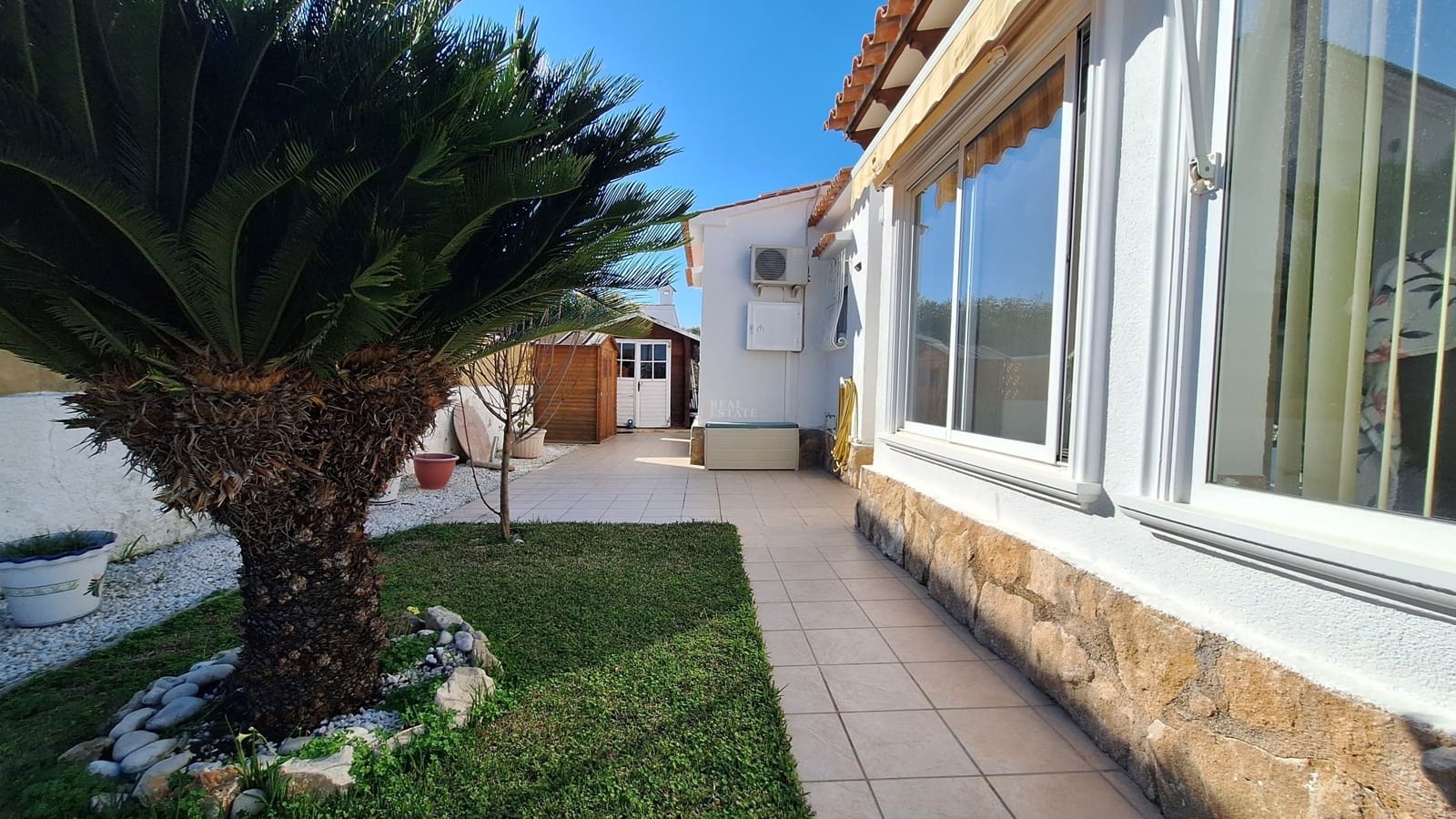 4 bedroom Villa for sale in Els Poblets with pool - € 575,000 (Ref: 9626940)