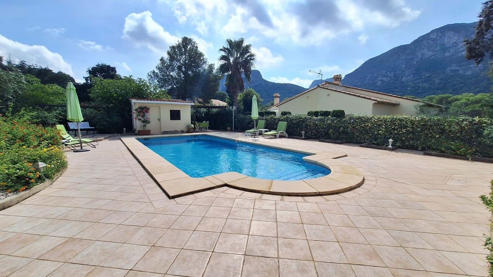 Chalet de 4 habitaciones en Barx en venta con piscina garaje - 399.000 € (Ref: 9629433)