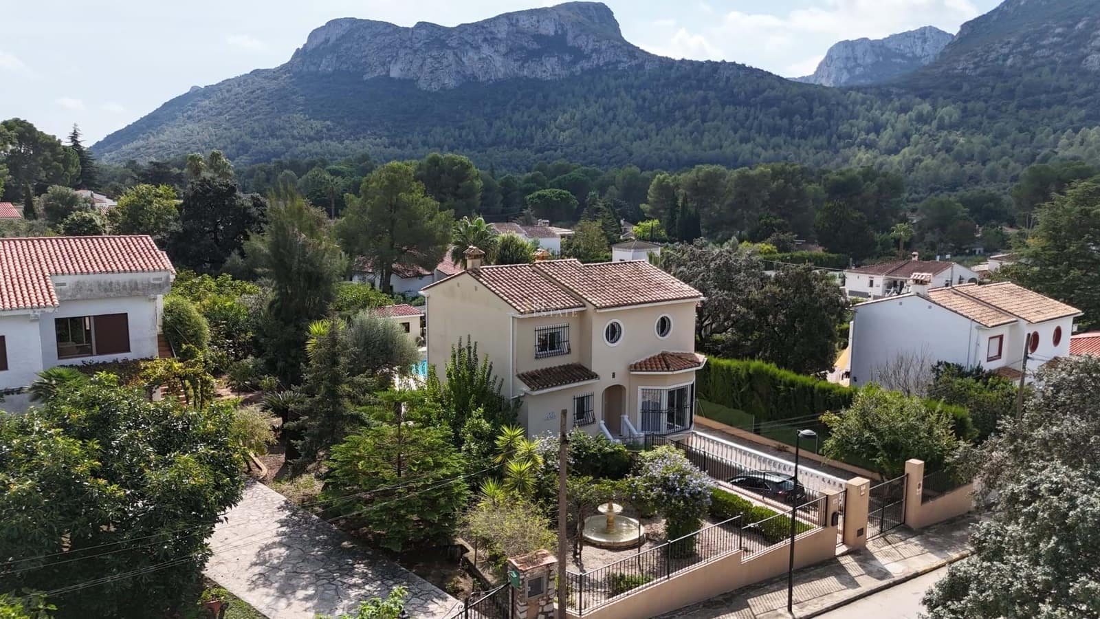 Chalet de 4 habitaciones en Barx en venta con piscina garaje - 399.000 € (Ref: 9629433)