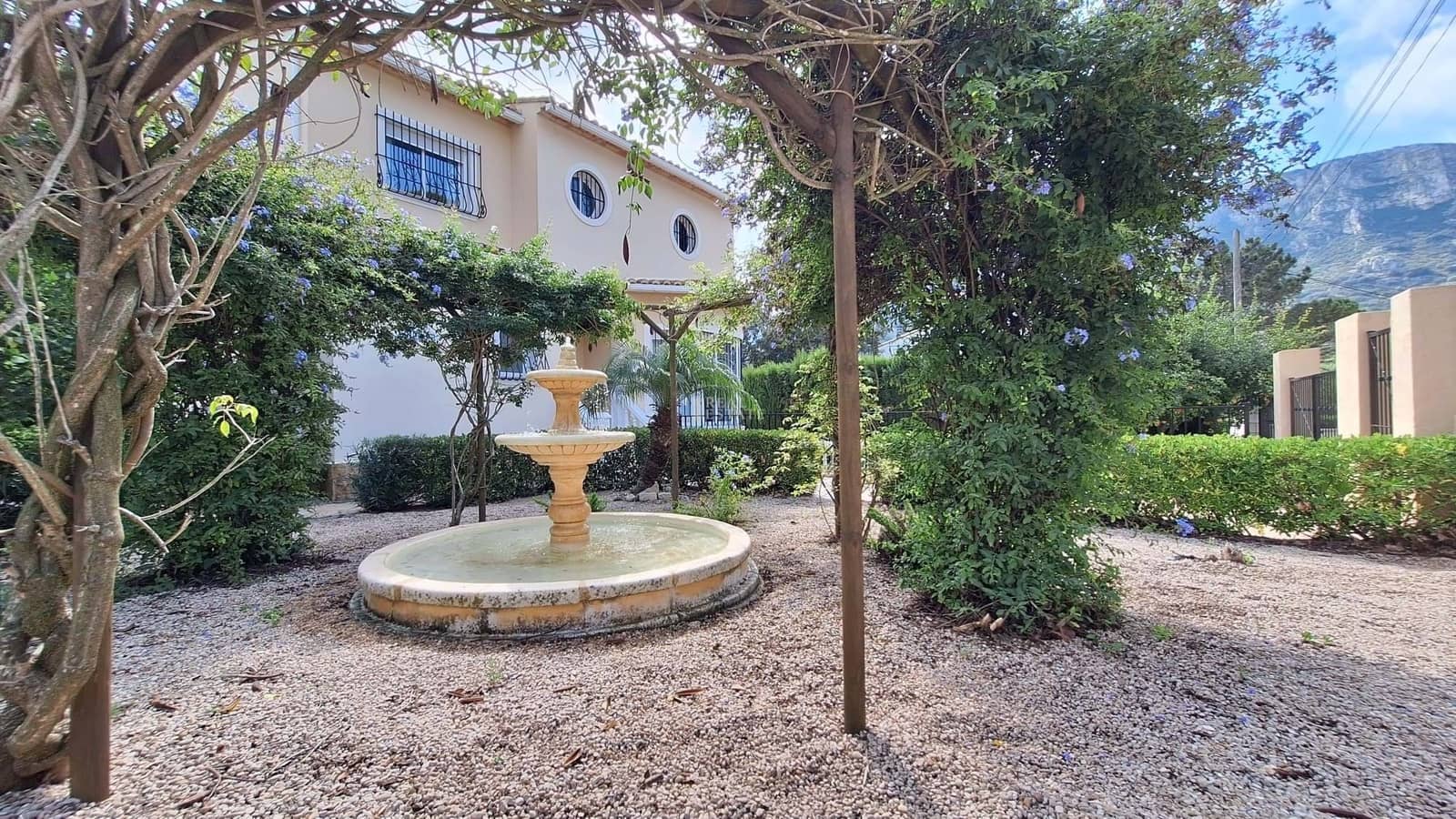 Chalet de 4 habitaciones en Barx en venta con piscina garaje - 399.000 € (Ref: 9629433)