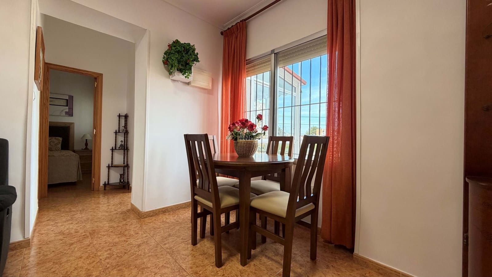 Casa de 3 habitaciones en Alicante / Alacant ciudad en venta - 359.900 € (Ref: 9638113)