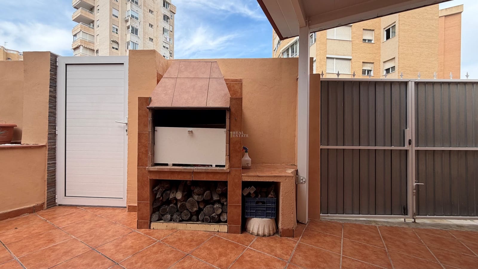 Casa de 3 habitaciones en Alicante / Alacant ciudad en venta - 359.900 € (Ref: 9638113)
