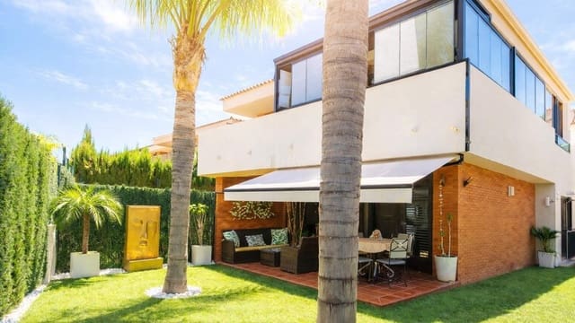 3 soverom Villa til salgs i Molina de Segura med svømmebasseng garasje - € 349 000 (Ref: 9642834)