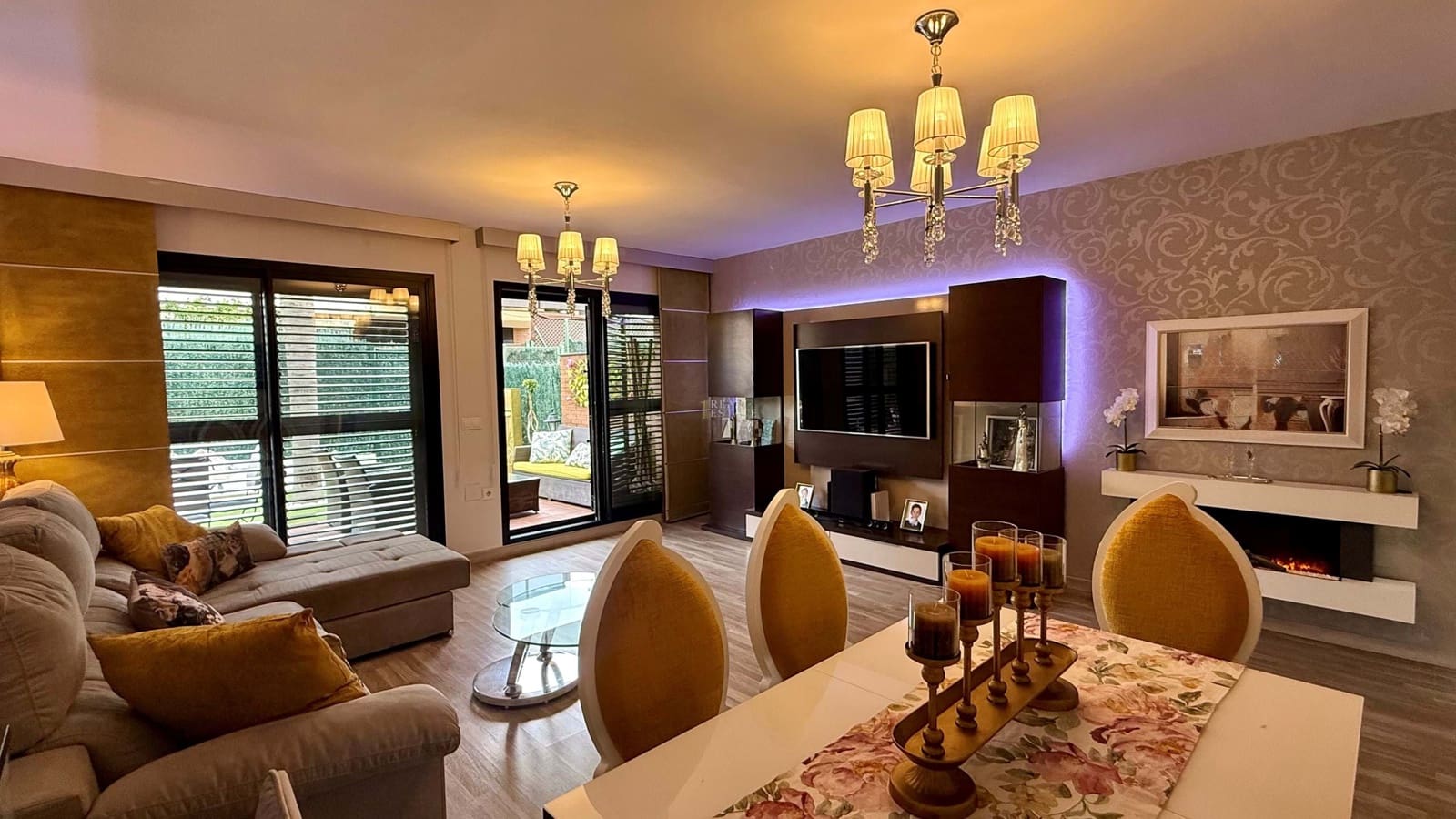 3 soverom Villa til salgs i Molina de Segura med svømmebasseng garasje - € 349 000 (Ref: 9642834)