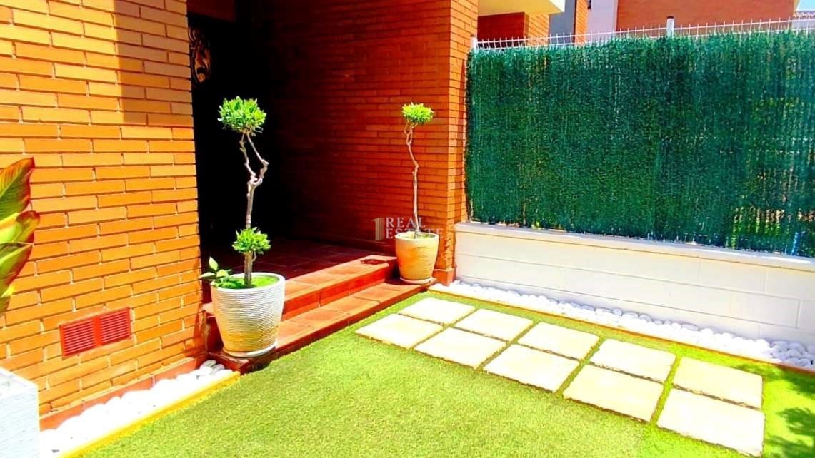 3 soverom Villa til salgs i Molina de Segura med svømmebasseng garasje - € 349 000 (Ref: 9642834)