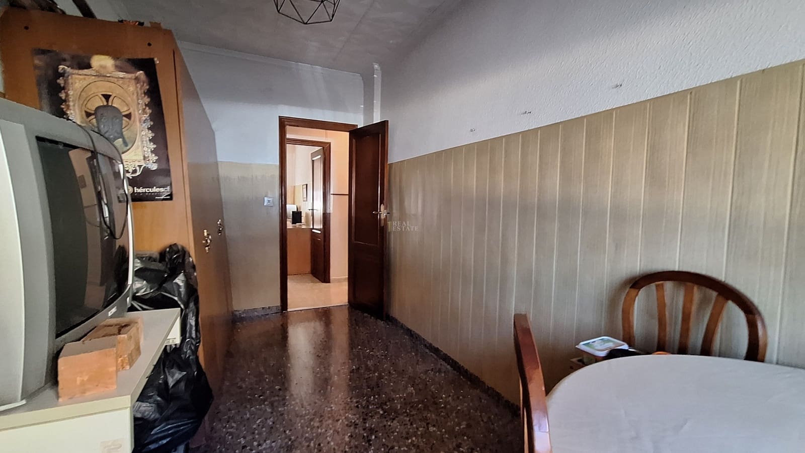 4 chambre Villa/Maison Semi-Mitoyenne à vendre à Alicante ville avec garage - 231 000 € (Ref: 9643548)