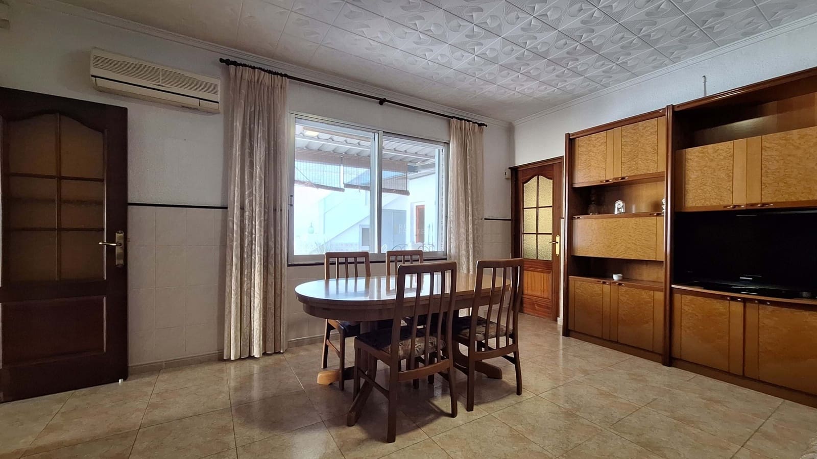 4 chambre Villa/Maison Semi-Mitoyenne à vendre à Alicante ville avec garage - 231 000 € (Ref: 9643548)