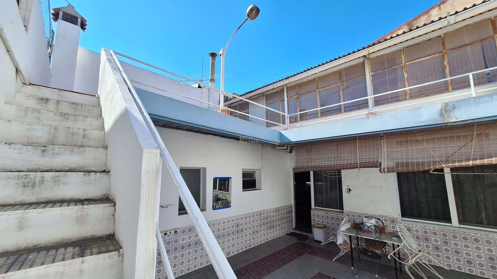 4 chambre Villa/Maison Semi-Mitoyenne à vendre à Alicante ville avec garage - 231 000 € (Ref: 9643548)