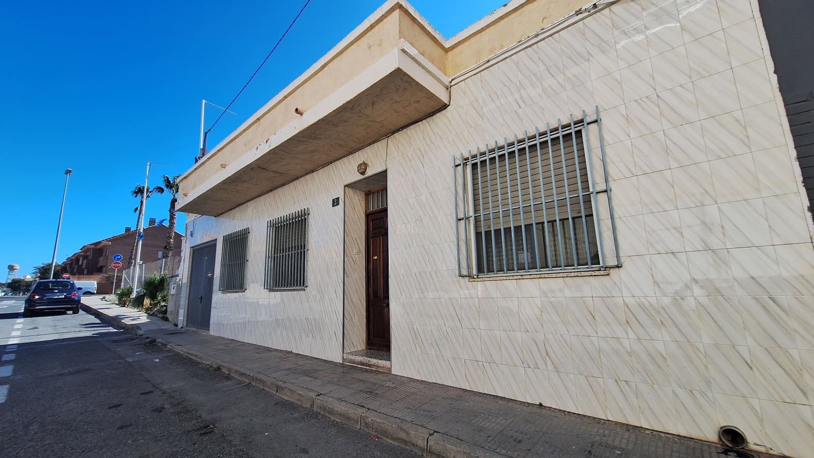 4 chambre Villa/Maison Semi-Mitoyenne à vendre à Alicante ville avec garage - 231 000 € (Ref: 9643548)