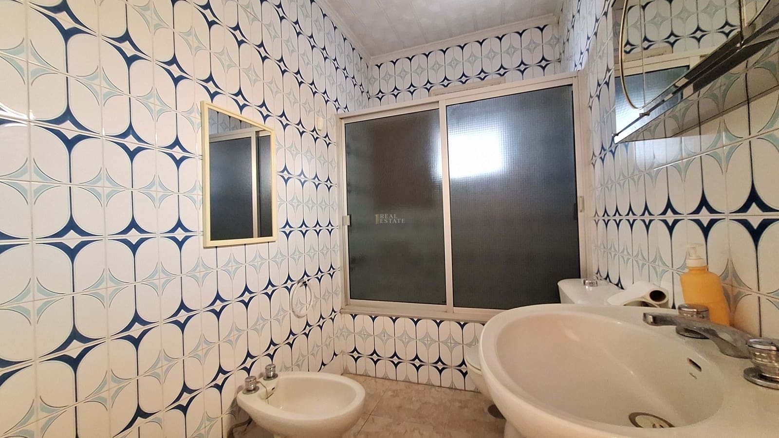 4 chambre Villa/Maison Semi-Mitoyenne à vendre à Alicante ville avec garage - 231 000 € (Ref: 9643548)