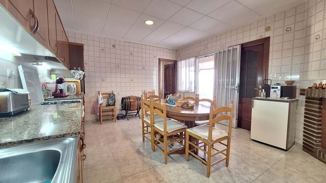 4 chambre Villa/Maison Semi-Mitoyenne à vendre à Alicante ville avec garage - 231 000 € (Ref: 9643548)